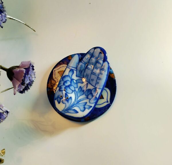 Handshape Agarbatti Holder - Image 4