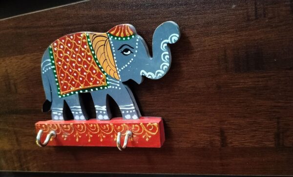 Wooden Elephant Keyholder - Image 2