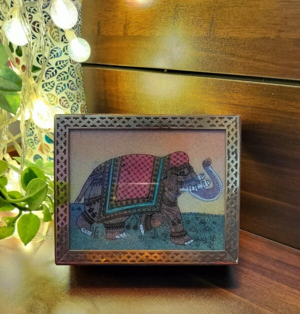 Handmade Rajasthani Box (5 inch)