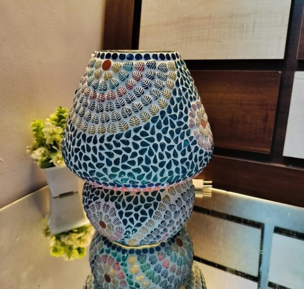 Handmade 9 inch  Mozaic Table Lamp - Image 4